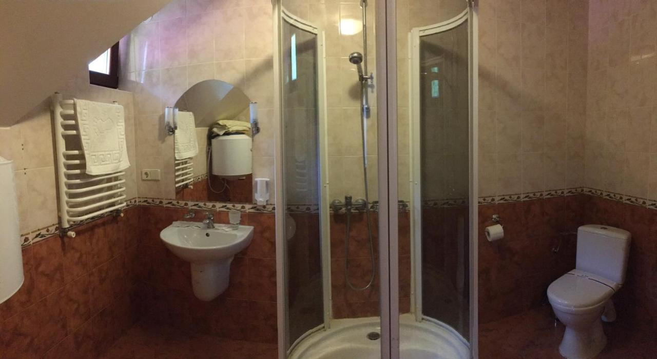 Sokolyne Gnizdo Hotell Korostov Exteriör bild
